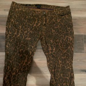Cheetah print skinny jeans